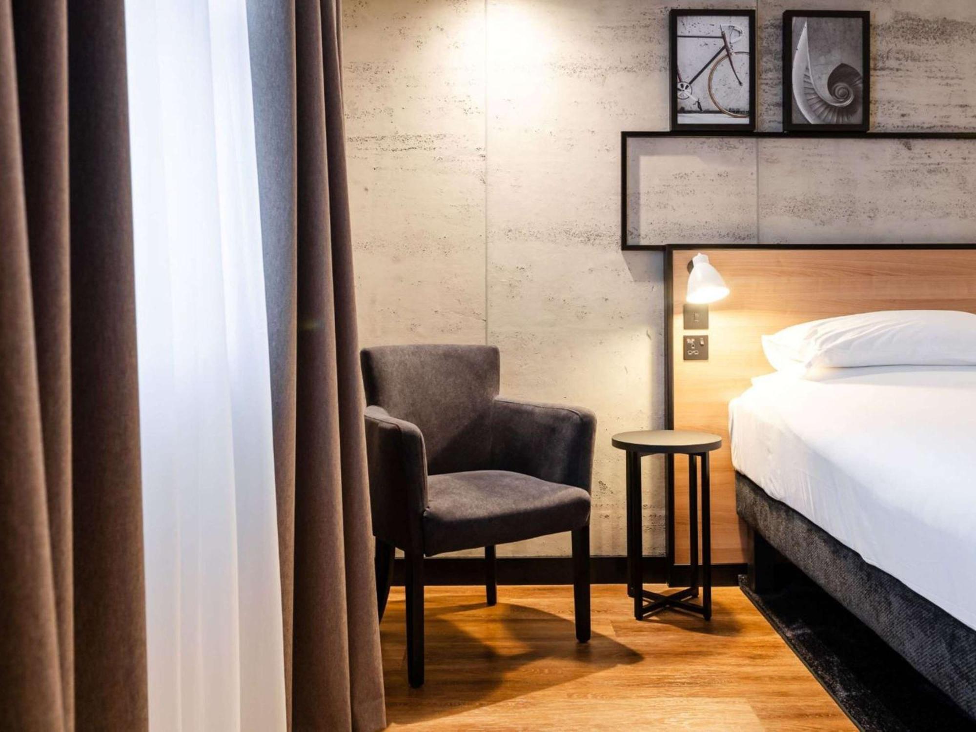 Ibis Coleraine Riverside Exterior foto