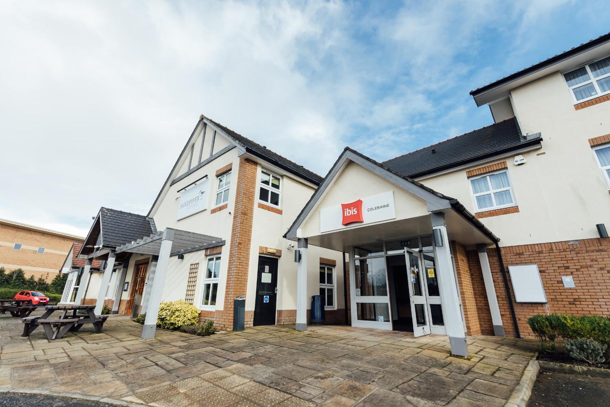 Ibis Coleraine Riverside Exterior foto